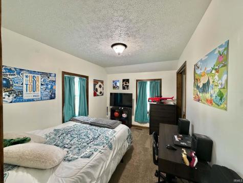 226 E South Street Yeoman IN 47997