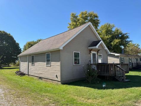 226 E South Street Yeoman IN 47997