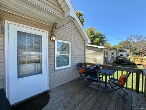 226 E South Street Yeoman IN 47997