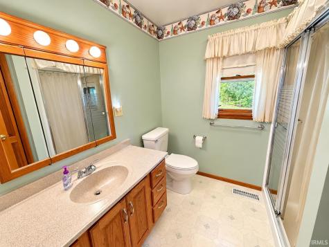 4024 N West Shafer Drive Monticello IN 47960