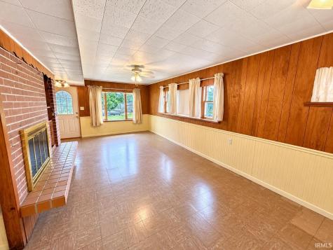 4024 N West Shafer Drive Monticello IN 47960