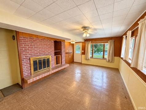 4024 N West Shafer Drive Monticello IN 47960