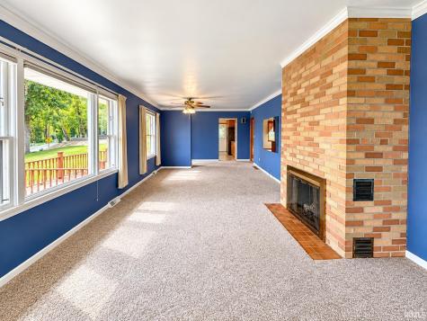 4024 N West Shafer Drive Monticello IN 47960