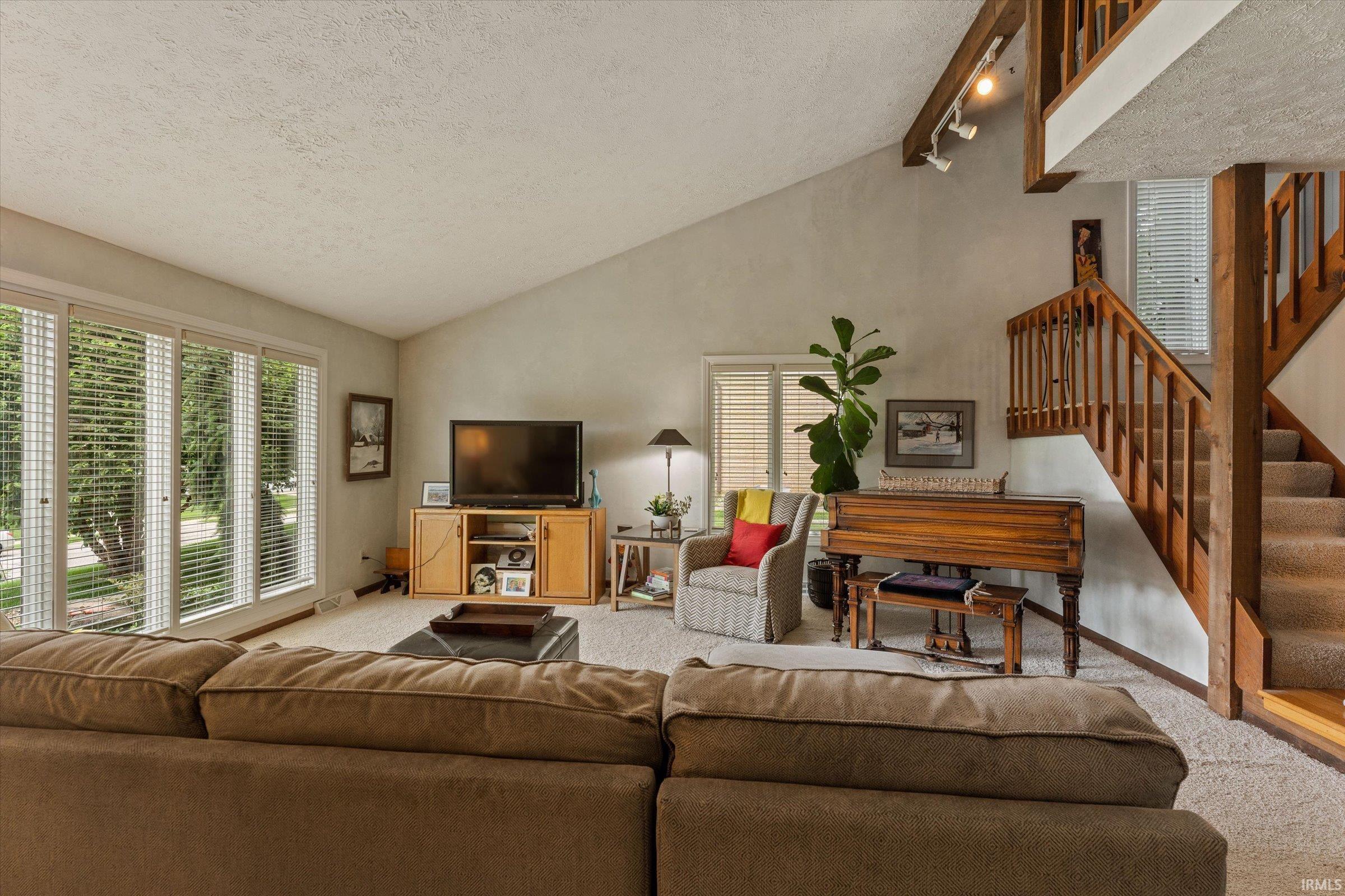 1238 Echo Drive South Bend IN 46614