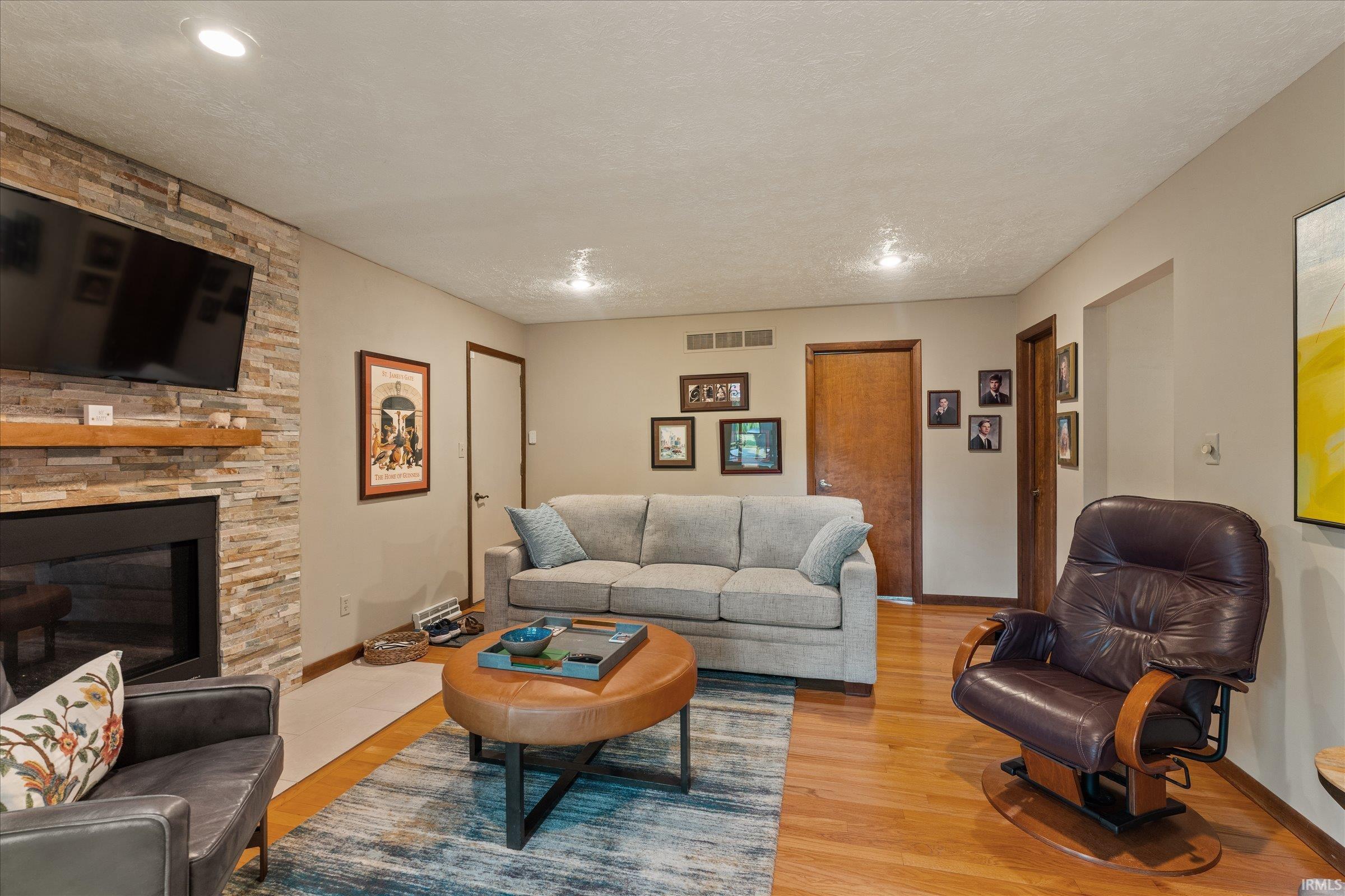1238 Echo Drive South Bend IN 46614