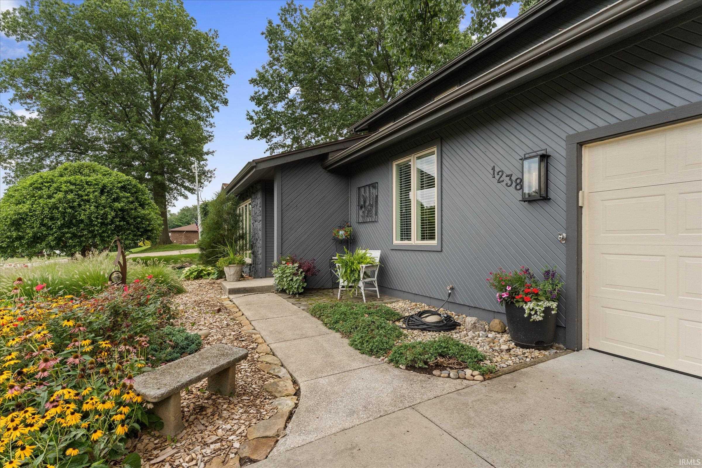 1238 Echo Drive South Bend IN 46614
