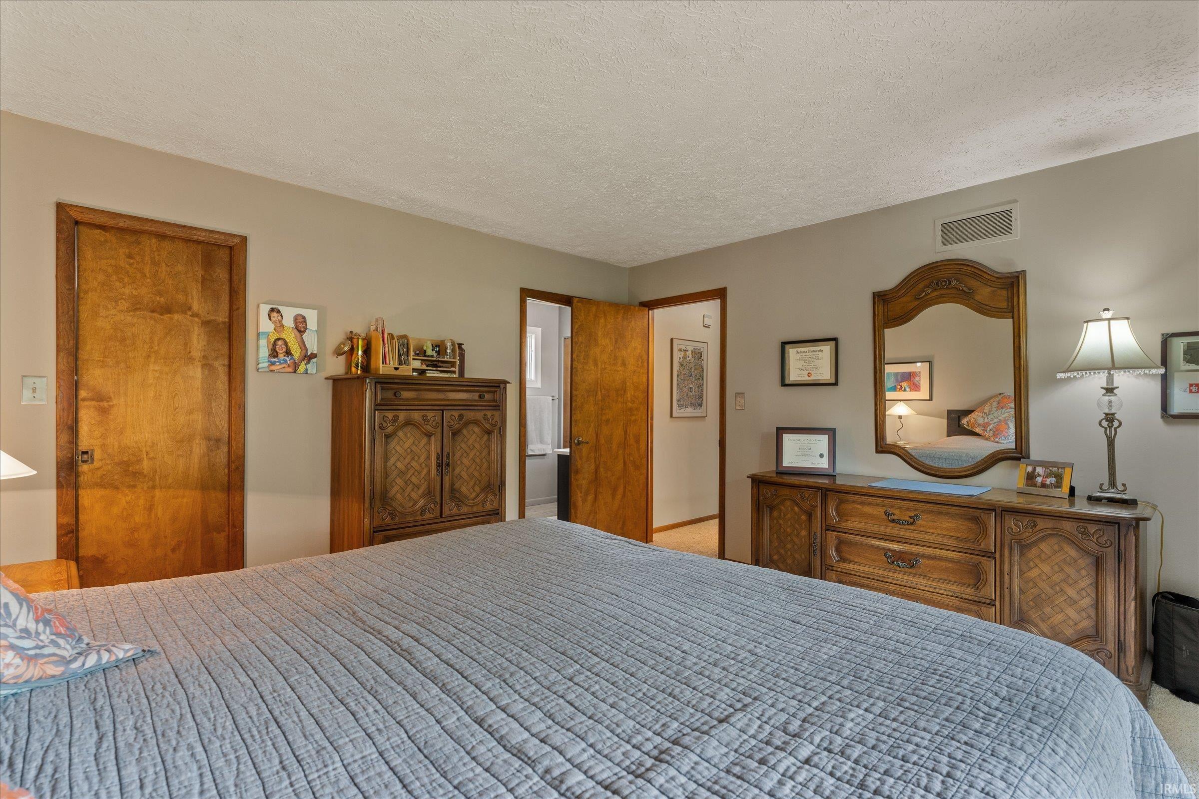 1238 Echo Drive South Bend IN 46614