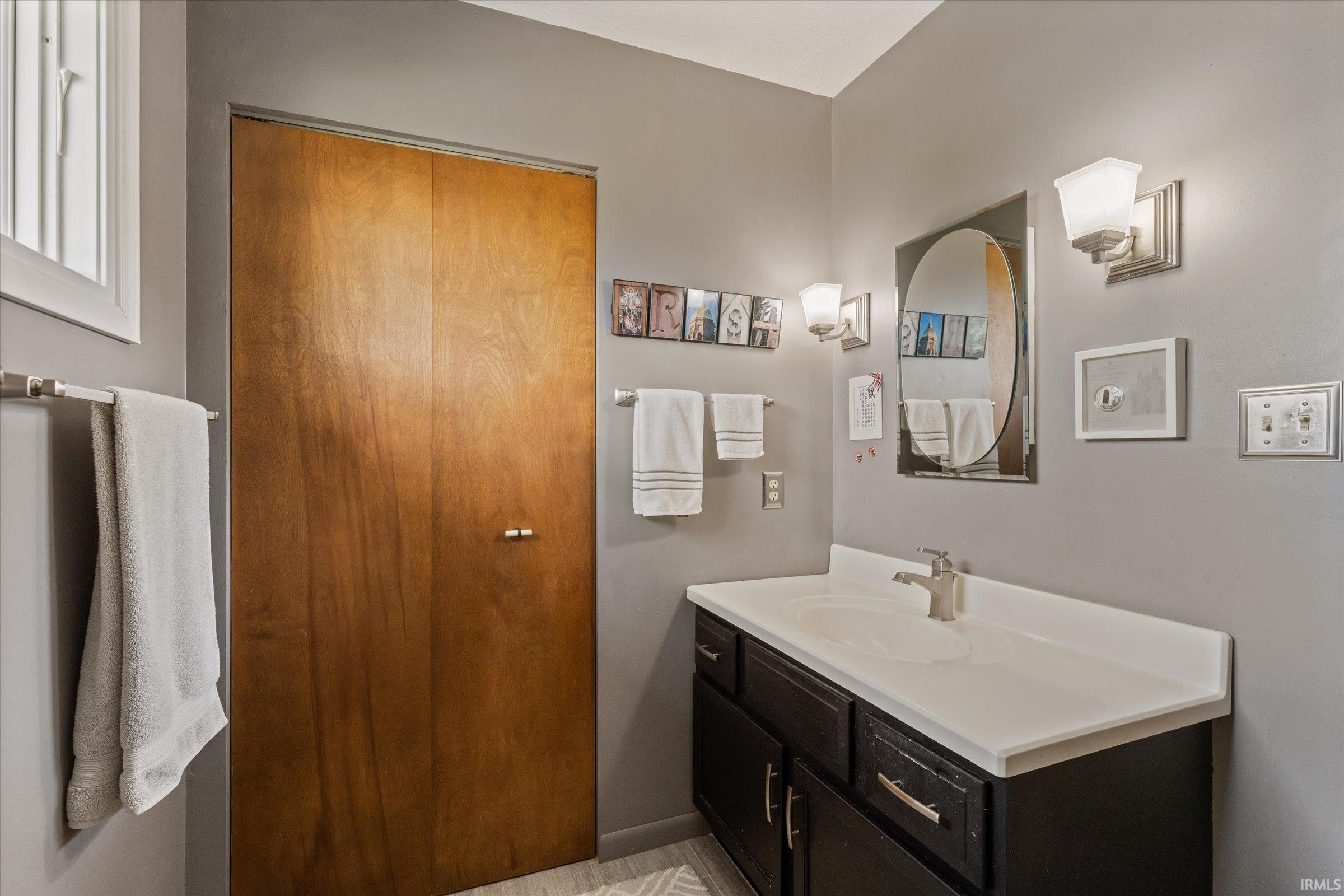 1238 Echo Drive South Bend IN 46614