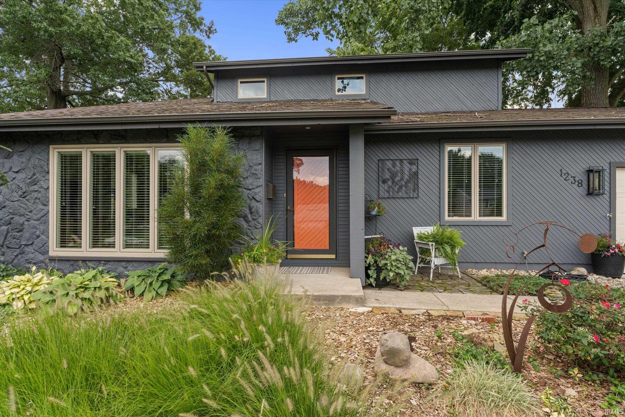 1238 Echo Drive South Bend IN 46614