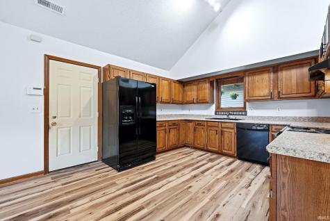9220 White Shell Drive Fort Wayne IN 46804