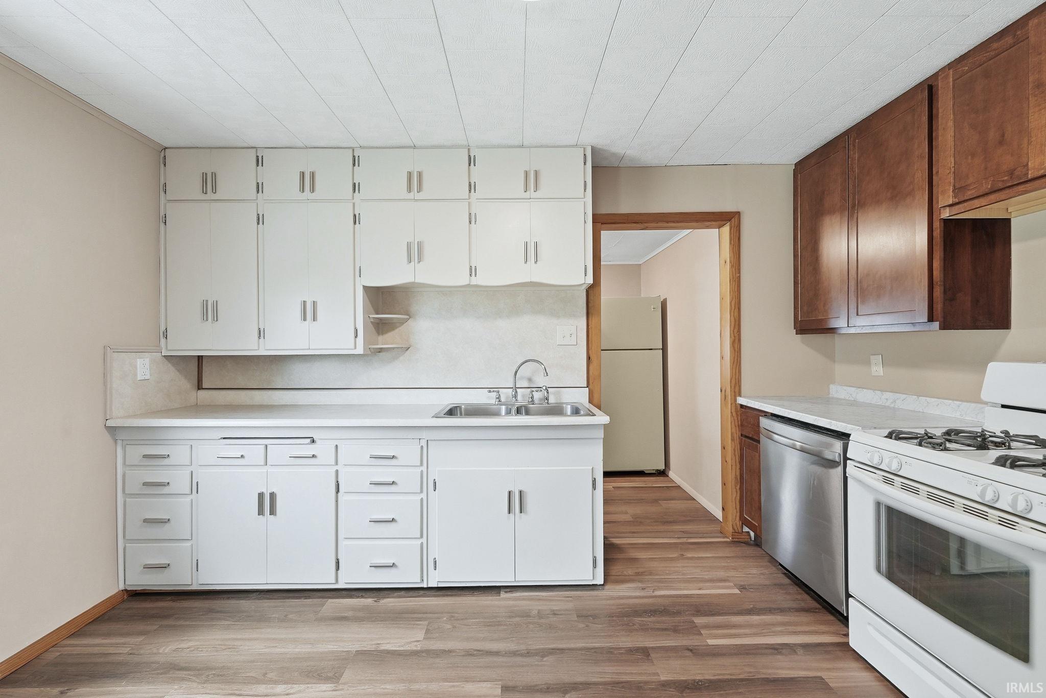 7391 Sr 17 Road Plymouth IN 46563