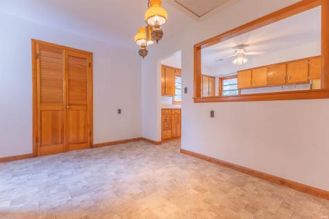 103 N Foster Avenue Albany IN 47320