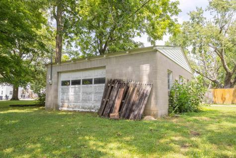 103 N Foster Avenue Albany IN 47320
