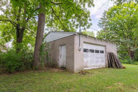103 N Foster Avenue Albany IN 47320
