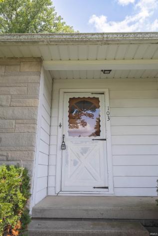 103 N Foster Avenue Albany IN 47320