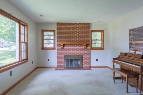 103 N Foster Avenue Albany IN 47320