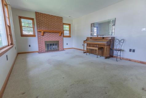 103 N Foster Avenue Albany IN 47320