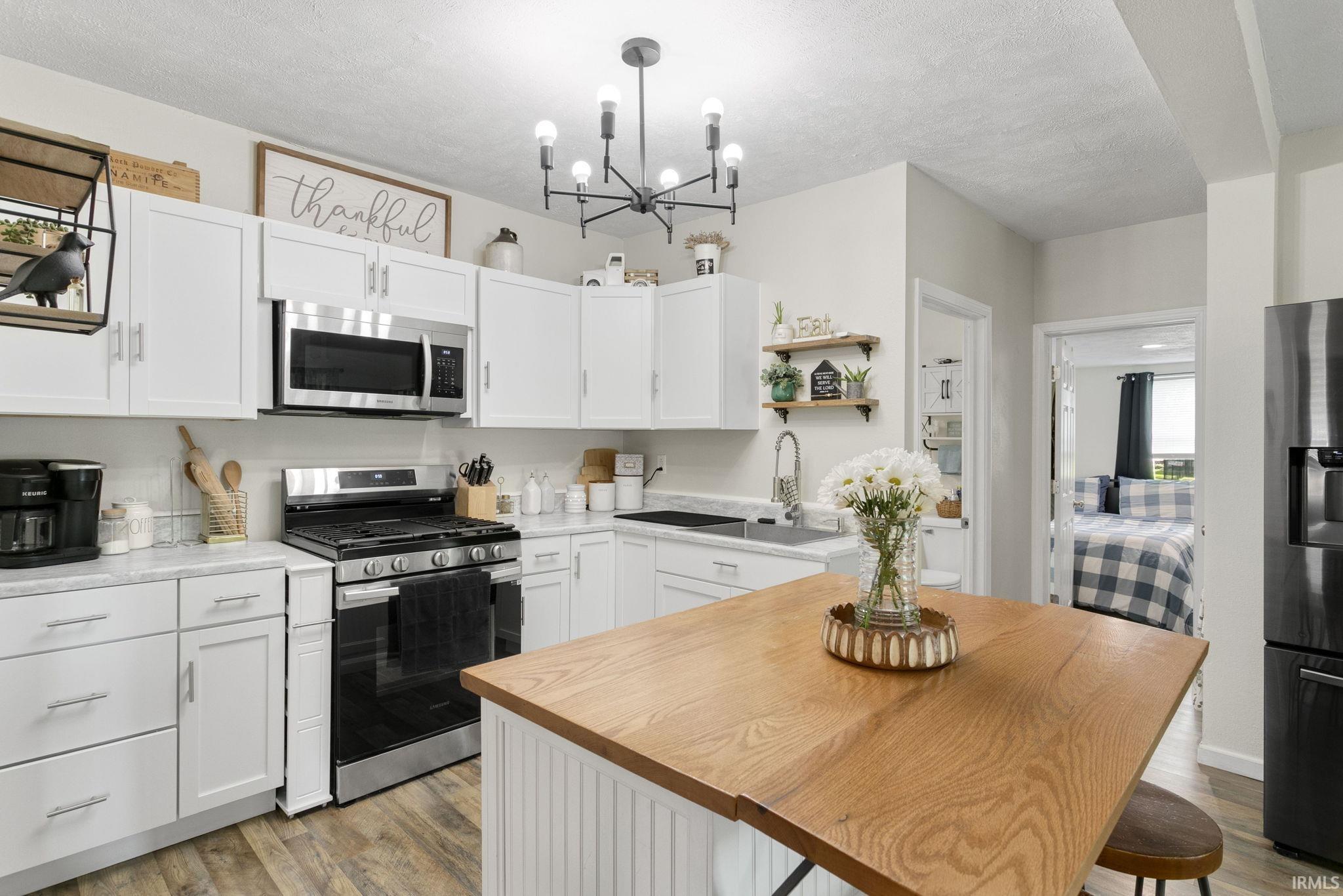 306 S Apple Road Osceola IN 46561