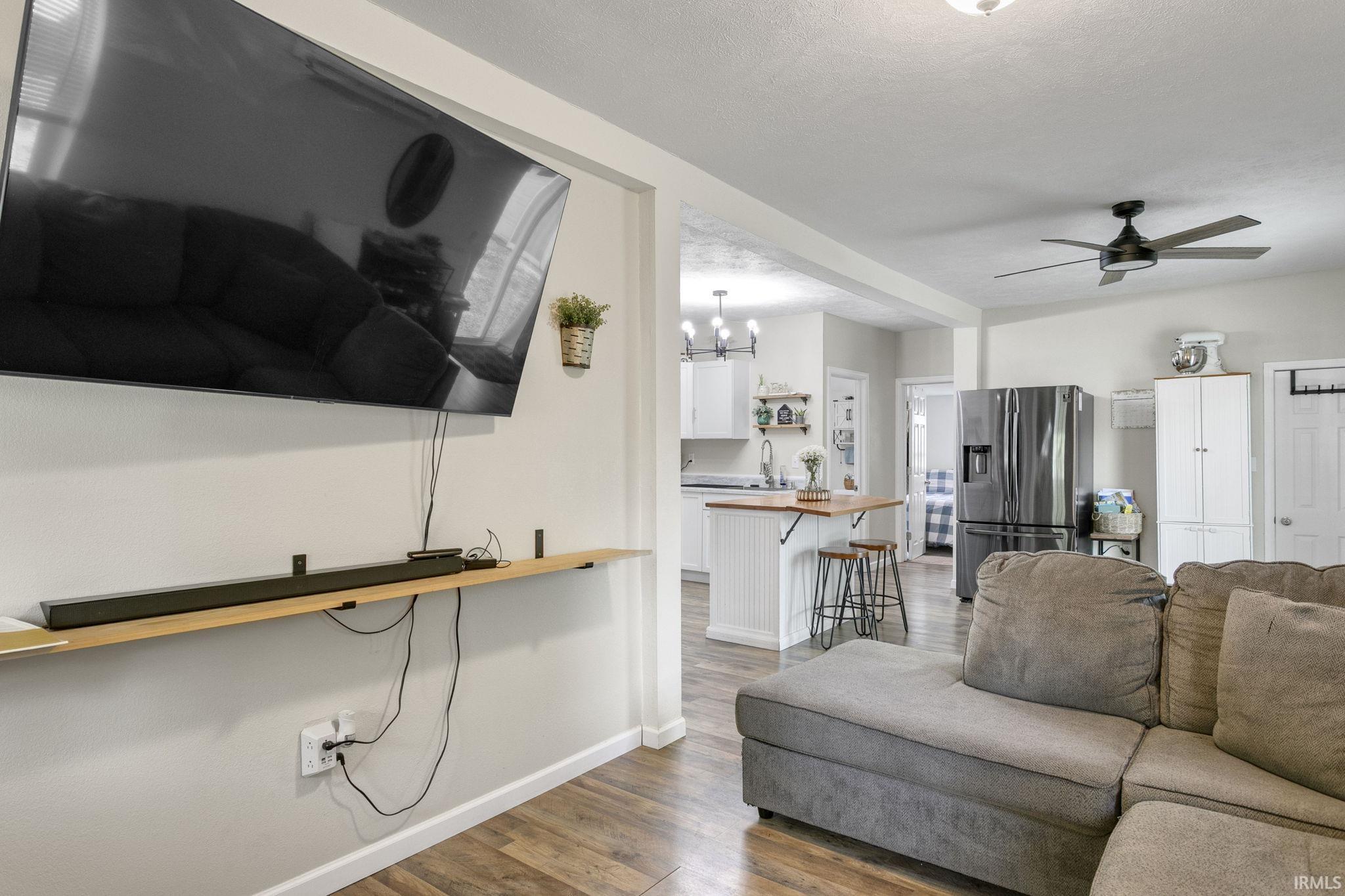 306 S Apple Road Osceola IN 46561