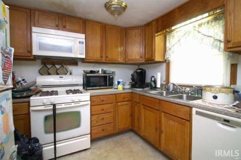 5712 S Delmar Road Marion IN 46953