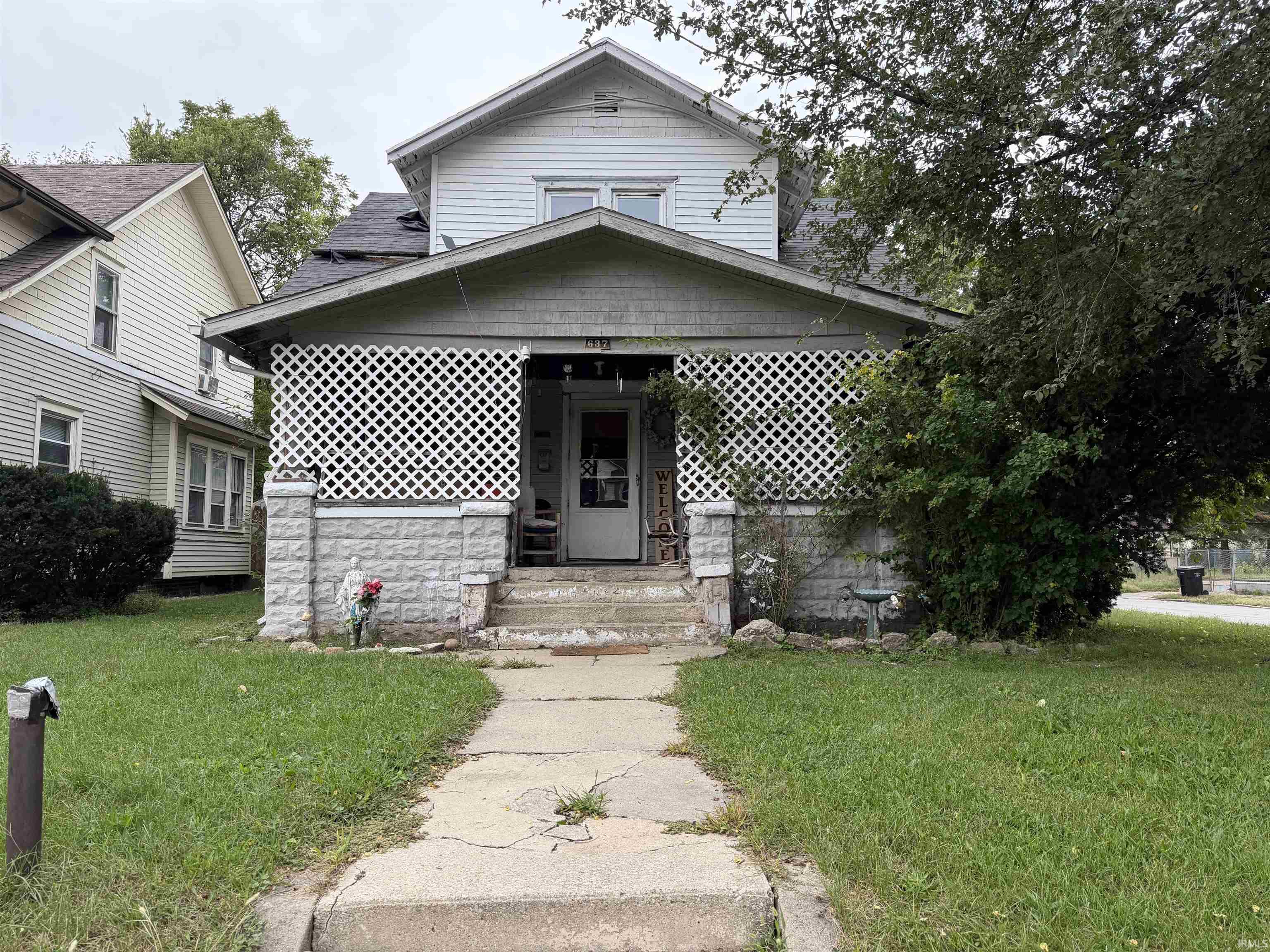 637 E Indiana Avenue South Bend IN 46613