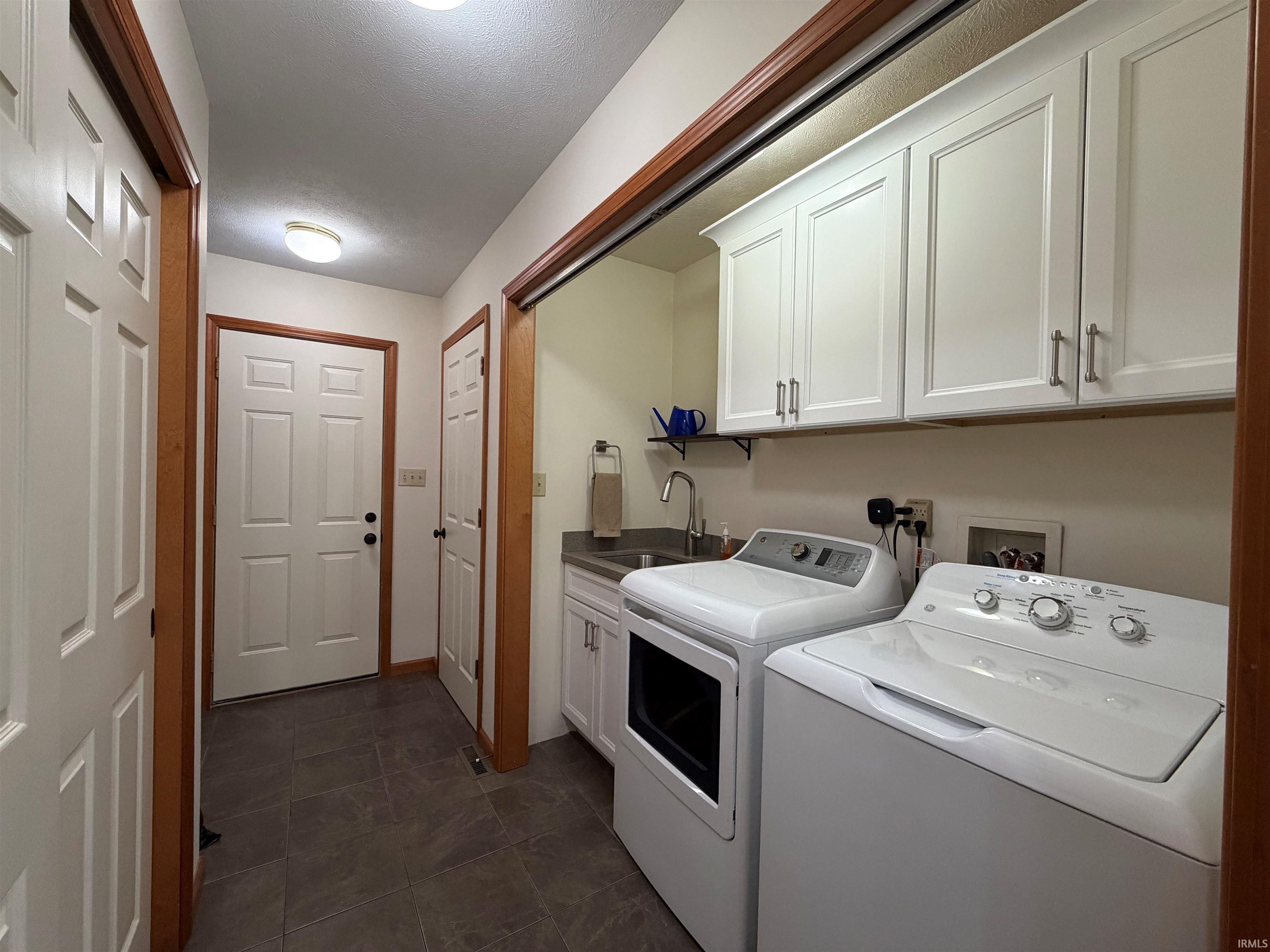 30084 Cobus Lake Drive Elkhart IN 46514