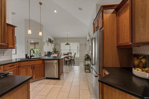 51215 Enchanted Oak Court South Bend IN 46628