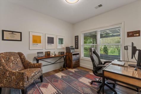 51215 Enchanted Oak Court South Bend IN 46628