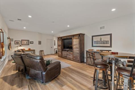 51215 Enchanted Oak Court South Bend IN 46628