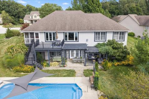 51215 Enchanted Oak Court South Bend IN 46628