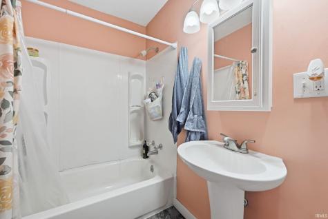1761 Canfield Street Huntington IN 46750