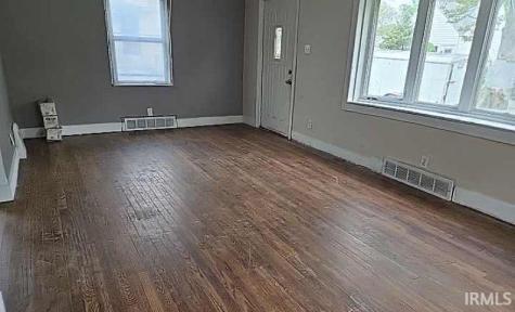 1911 Leer Street South Bend IN 46613