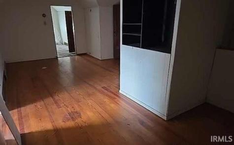 1911 Leer Street South Bend IN 46613
