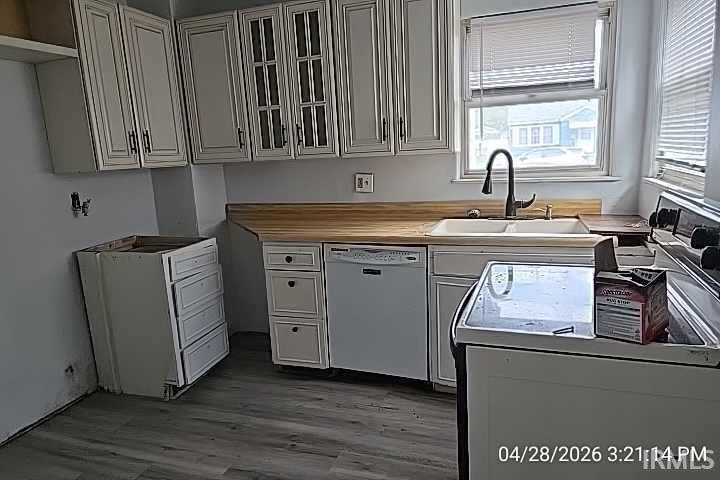 1911 Leer Street South Bend IN 46613