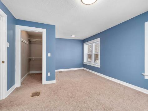 2713 Fairfield Avenue Fort Wayne IN 46807