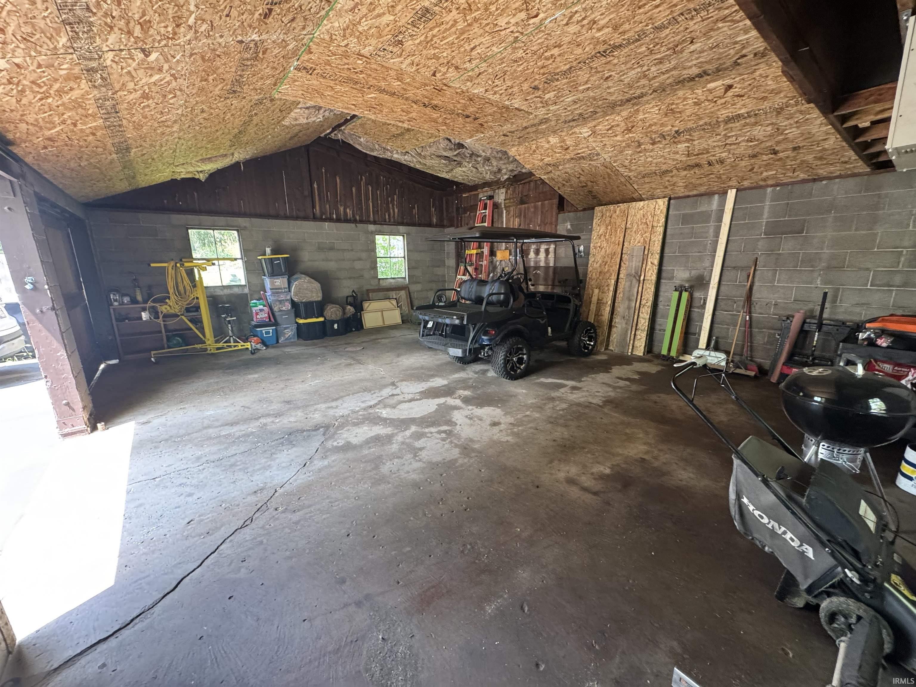 511 E Patterson Street Lakeville IN 46536
