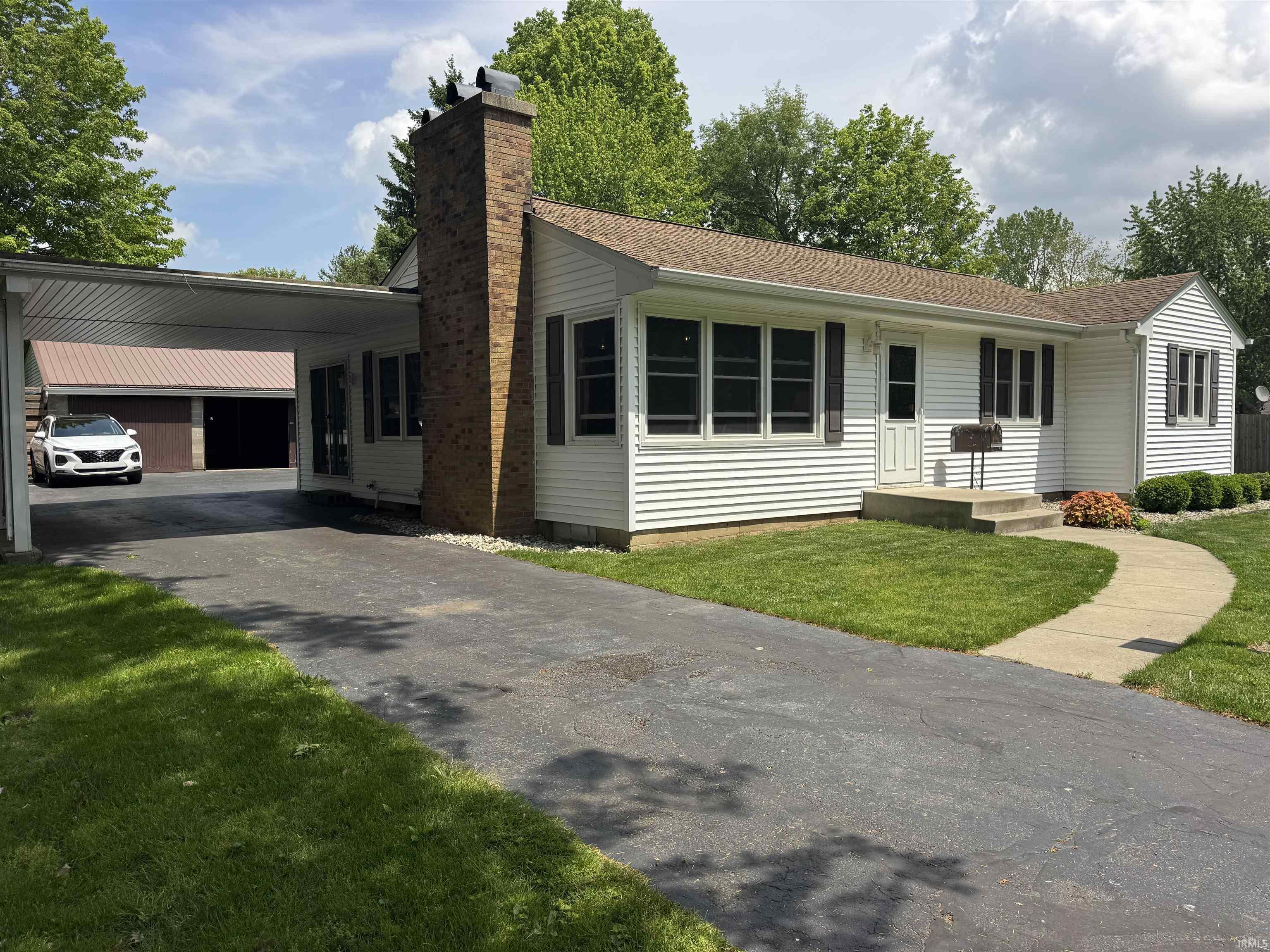 511 E Patterson Street Lakeville IN 46536