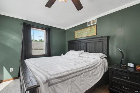 9285 E Sleepy Hollow Parkway Cromwell IN 46732