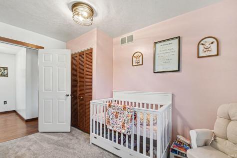 9285 E Sleepy Hollow Parkway Cromwell IN 46732
