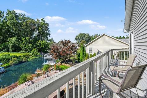 9285 E Sleepy Hollow Parkway Cromwell IN 46732