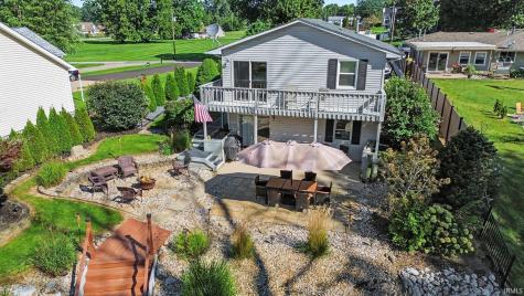 9285 E Sleepy Hollow Parkway Cromwell IN 46732
