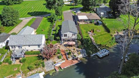 9285 E Sleepy Hollow Parkway Cromwell IN 46732
