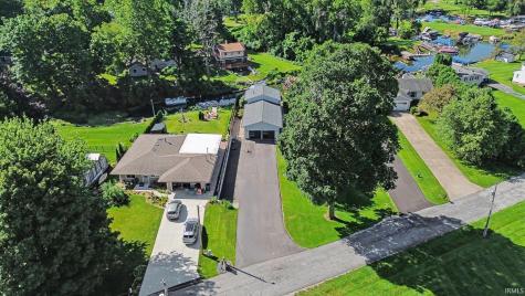 9285 E Sleepy Hollow Parkway Cromwell IN 46732