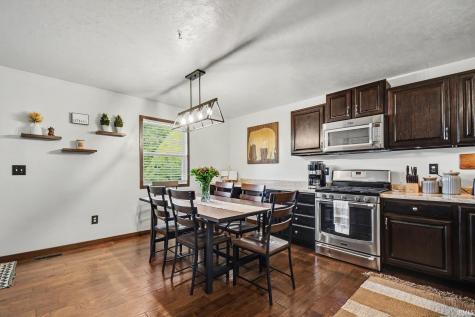 9285 E Sleepy Hollow Parkway Cromwell IN 46732