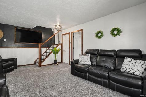 9285 E Sleepy Hollow Parkway Cromwell IN 46732