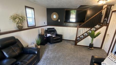 9285 E Sleepy Hollow Parkway Cromwell IN 46732