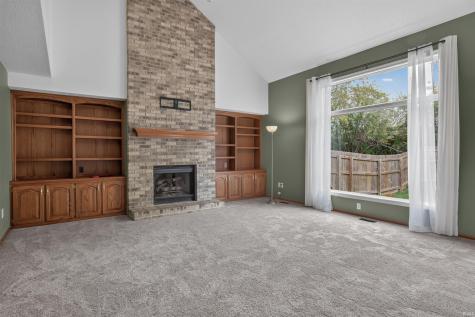 11326 Lyndhurst Court Fort Wayne IN 46845