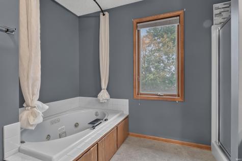 11326 Lyndhurst Court Fort Wayne IN 46845