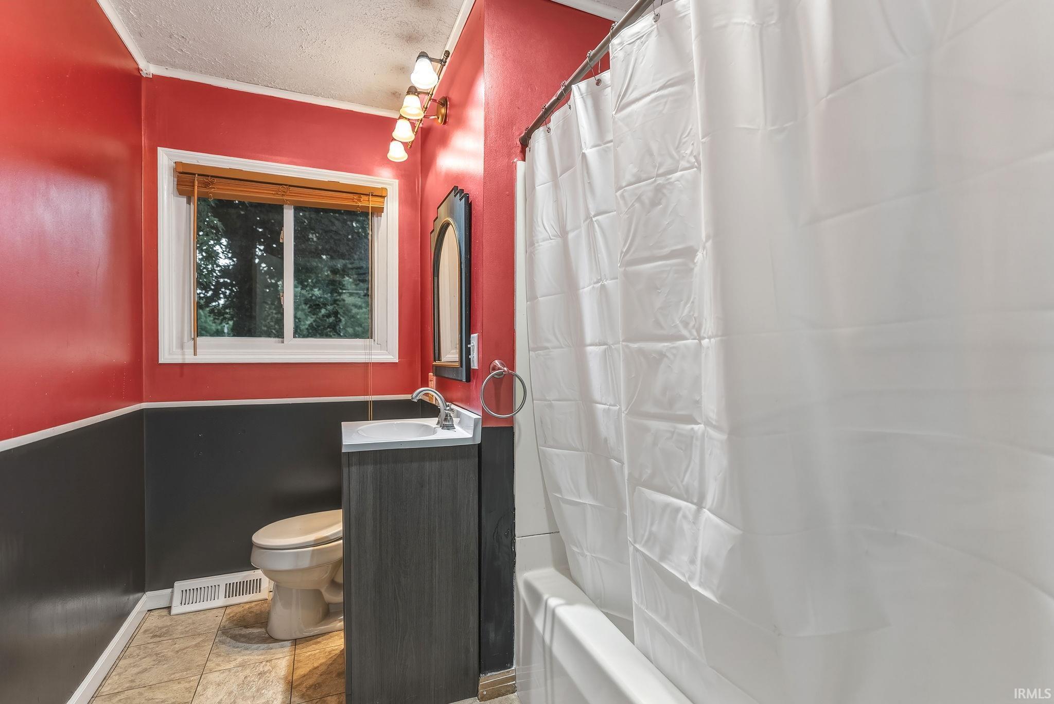102 Ramar Drive Warsaw IN 46580