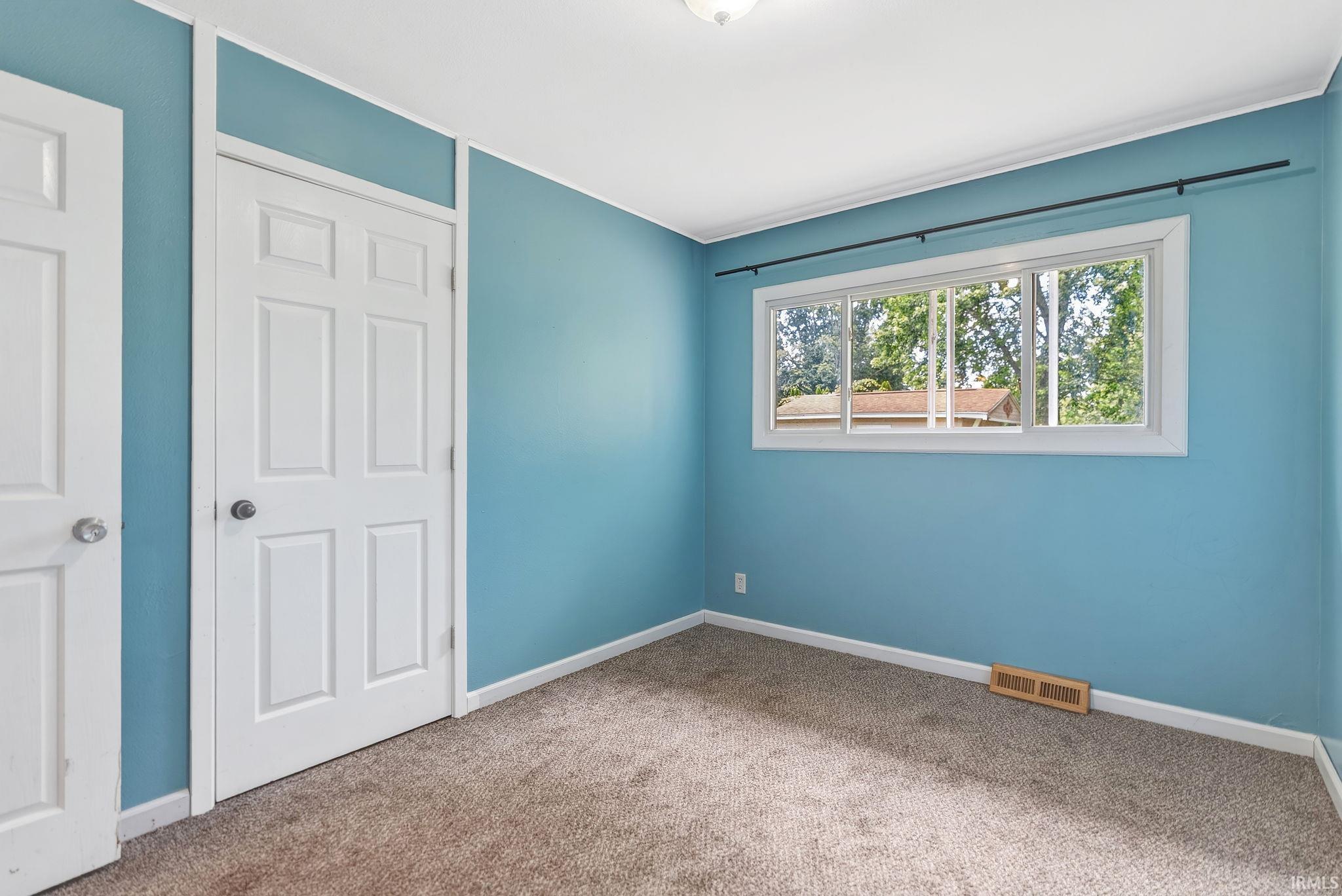 102 Ramar Drive Warsaw IN 46580